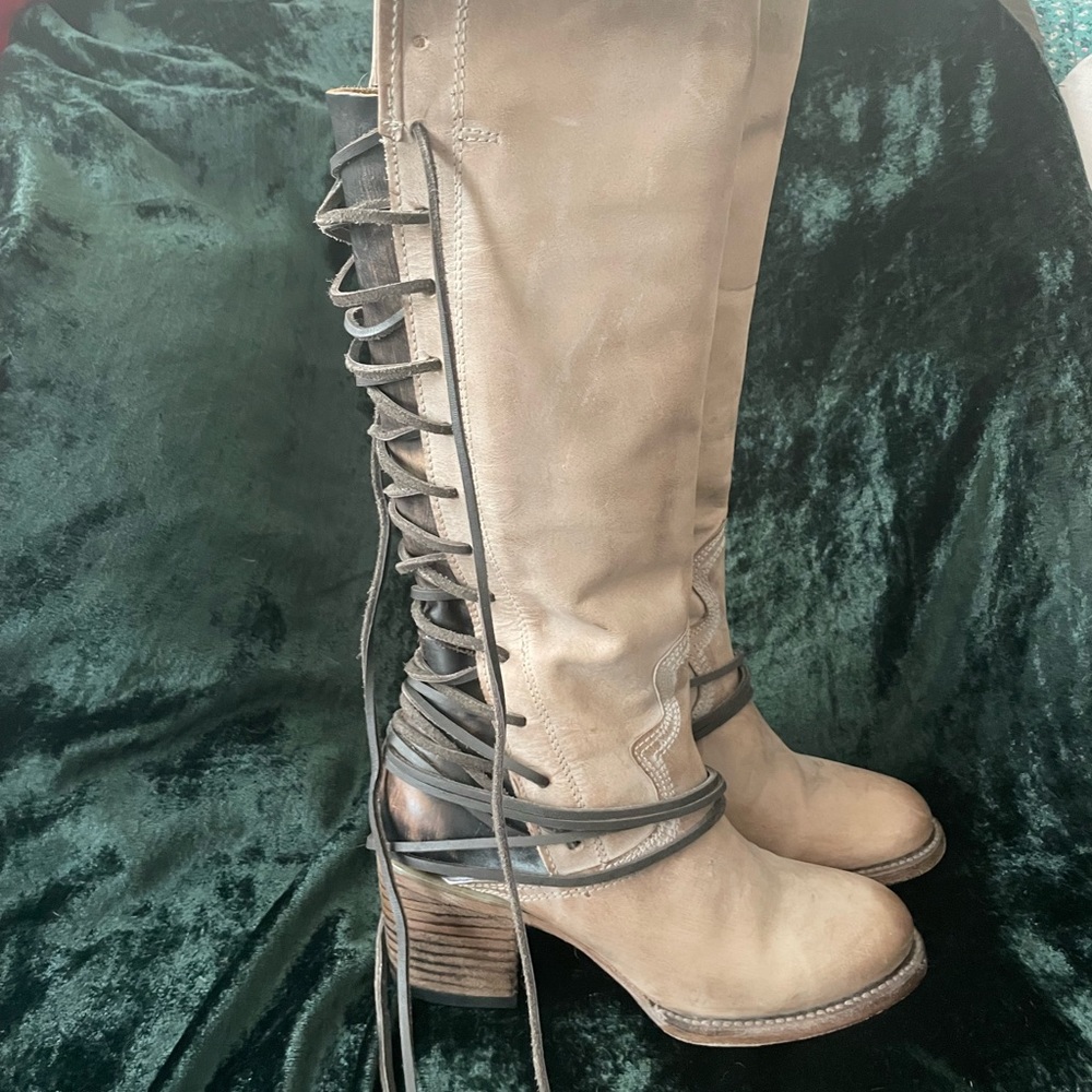 Freebird Coal boots, size 8